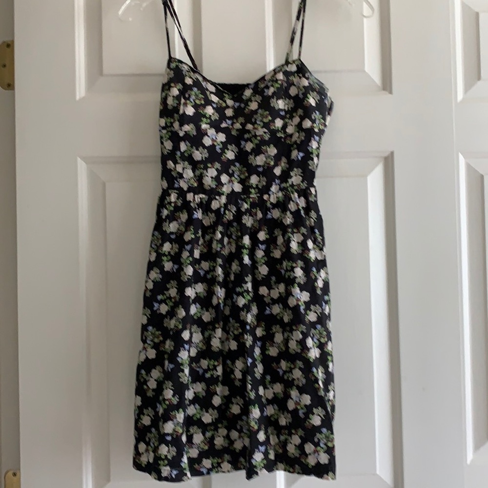 DIVIDED mini dress size m